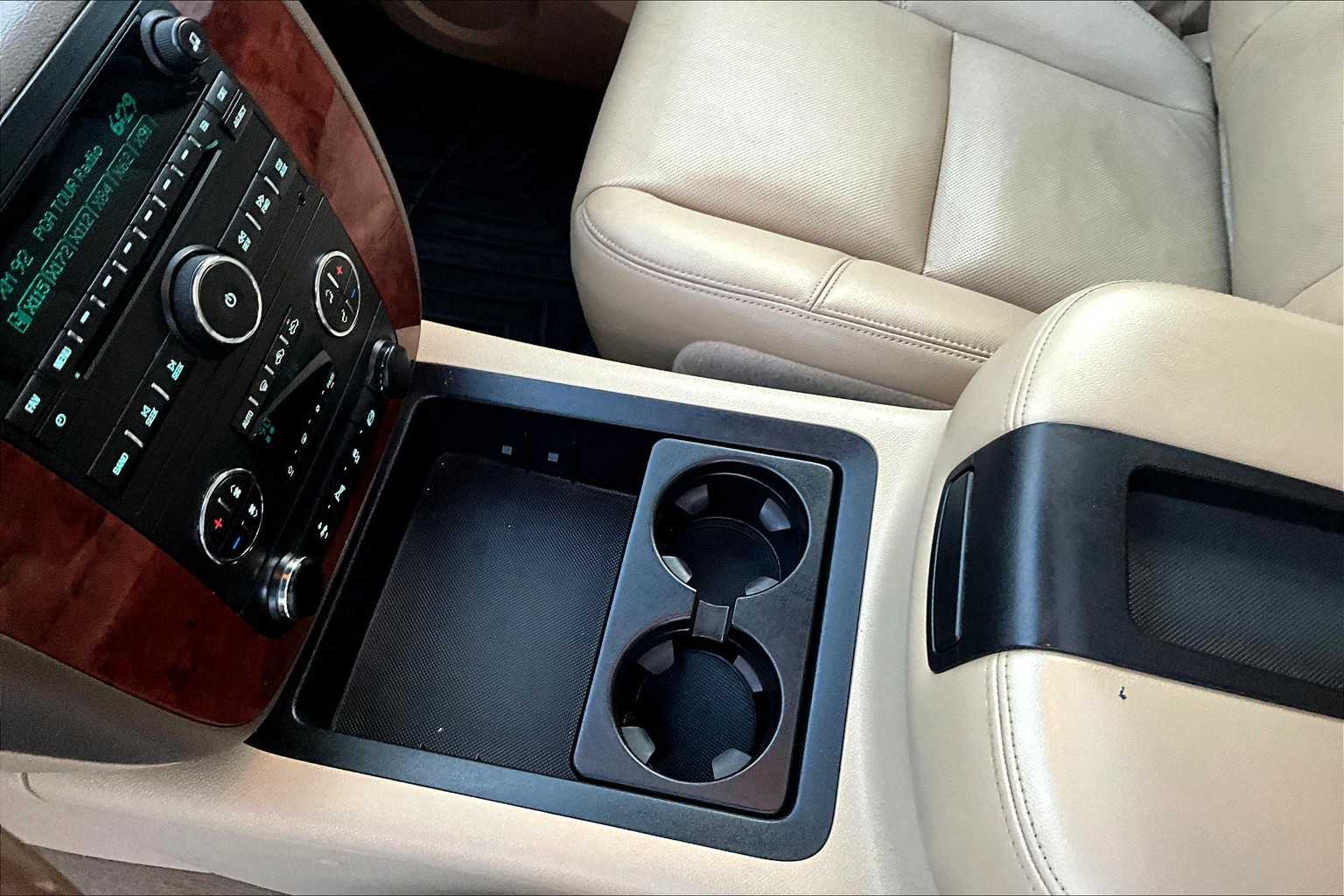 Thumbnail: 2012 Chevrolet Silverado 2500 - 17