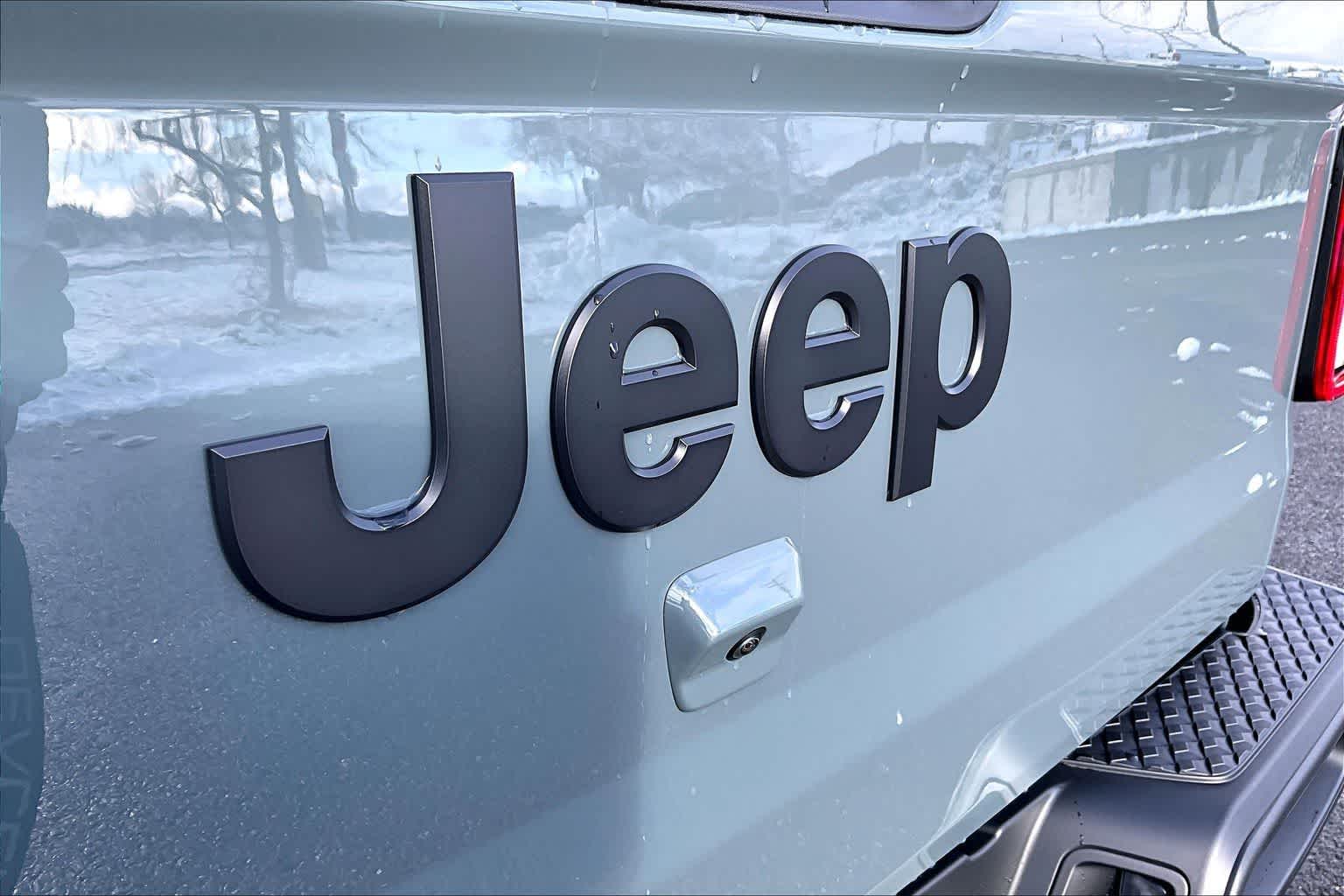 Thumbnail: 2026 Jeep Gladiator - 7