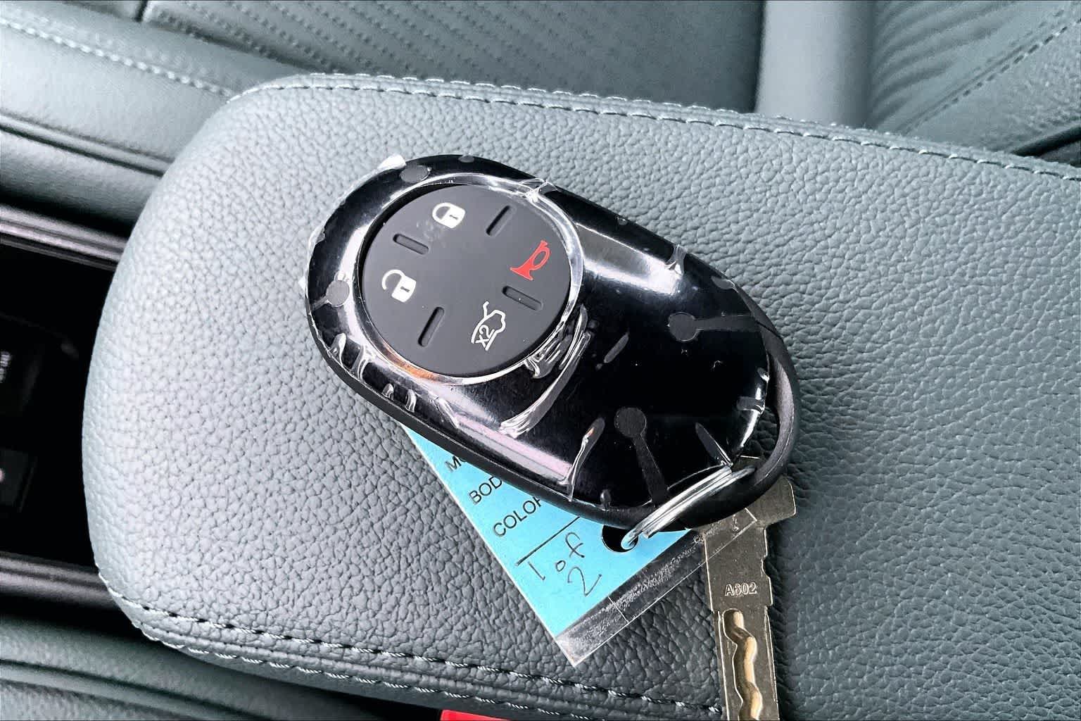 Thumbnail: 2025 Fiat 500e - 20