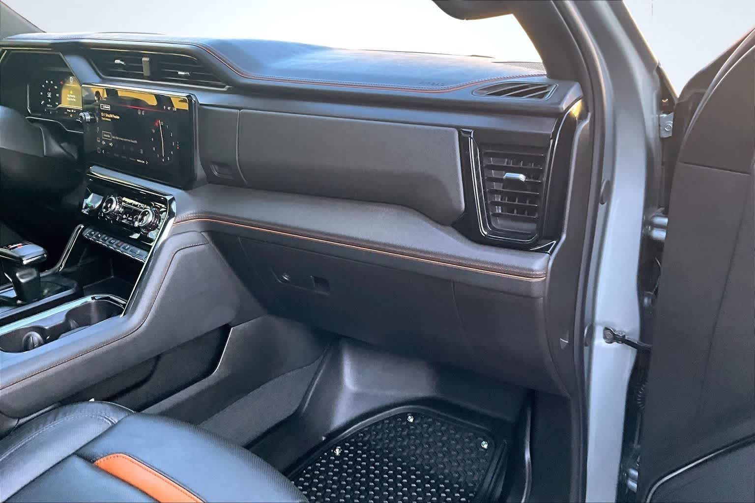 Thumbnail: 2025 GMC Sierra 1500 - 24