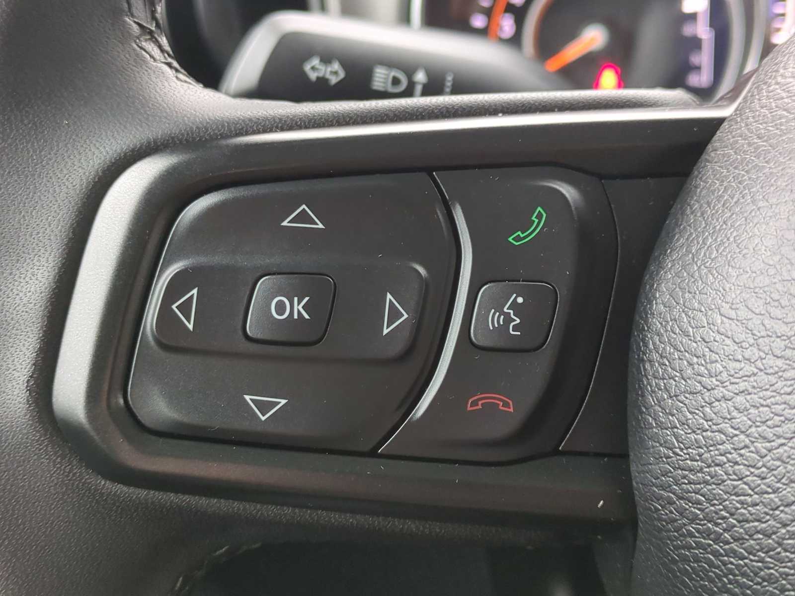 Thumbnail: 2023 Jeep Gladiator - 24