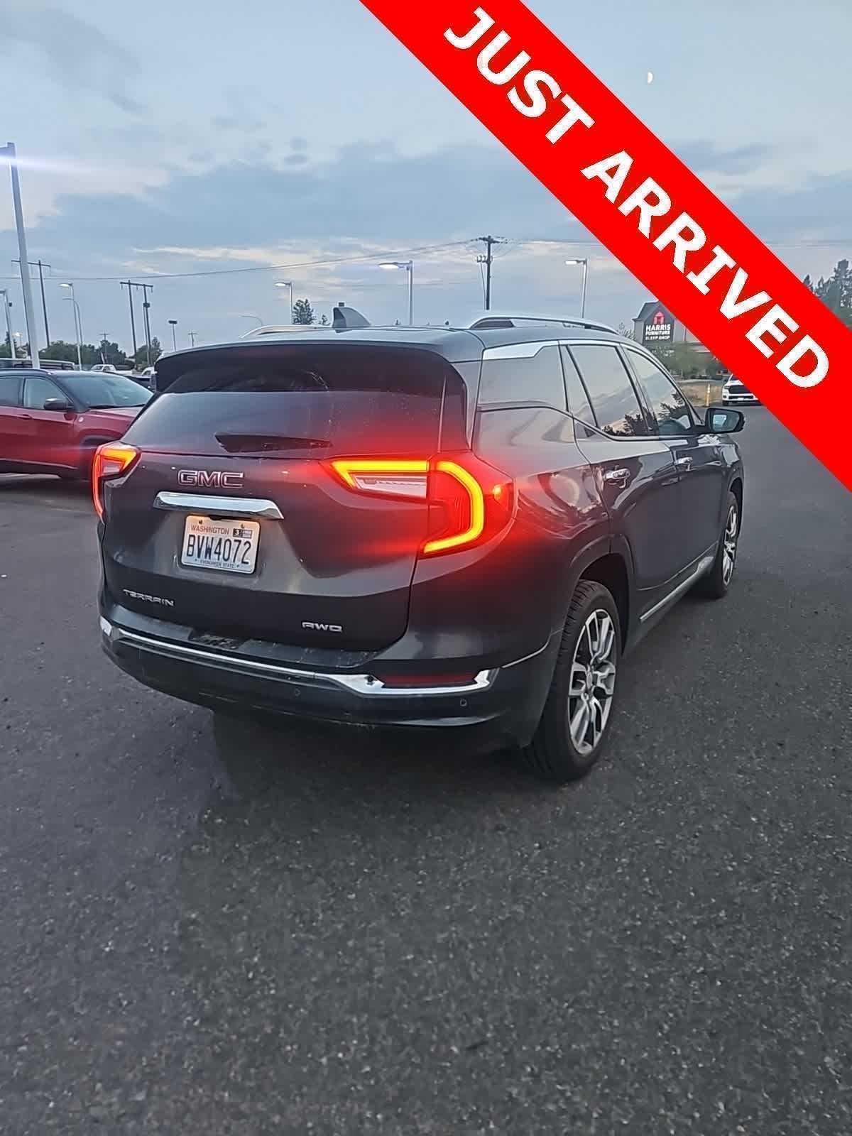 Thumbnail: 2022 GMC Terrain - 4