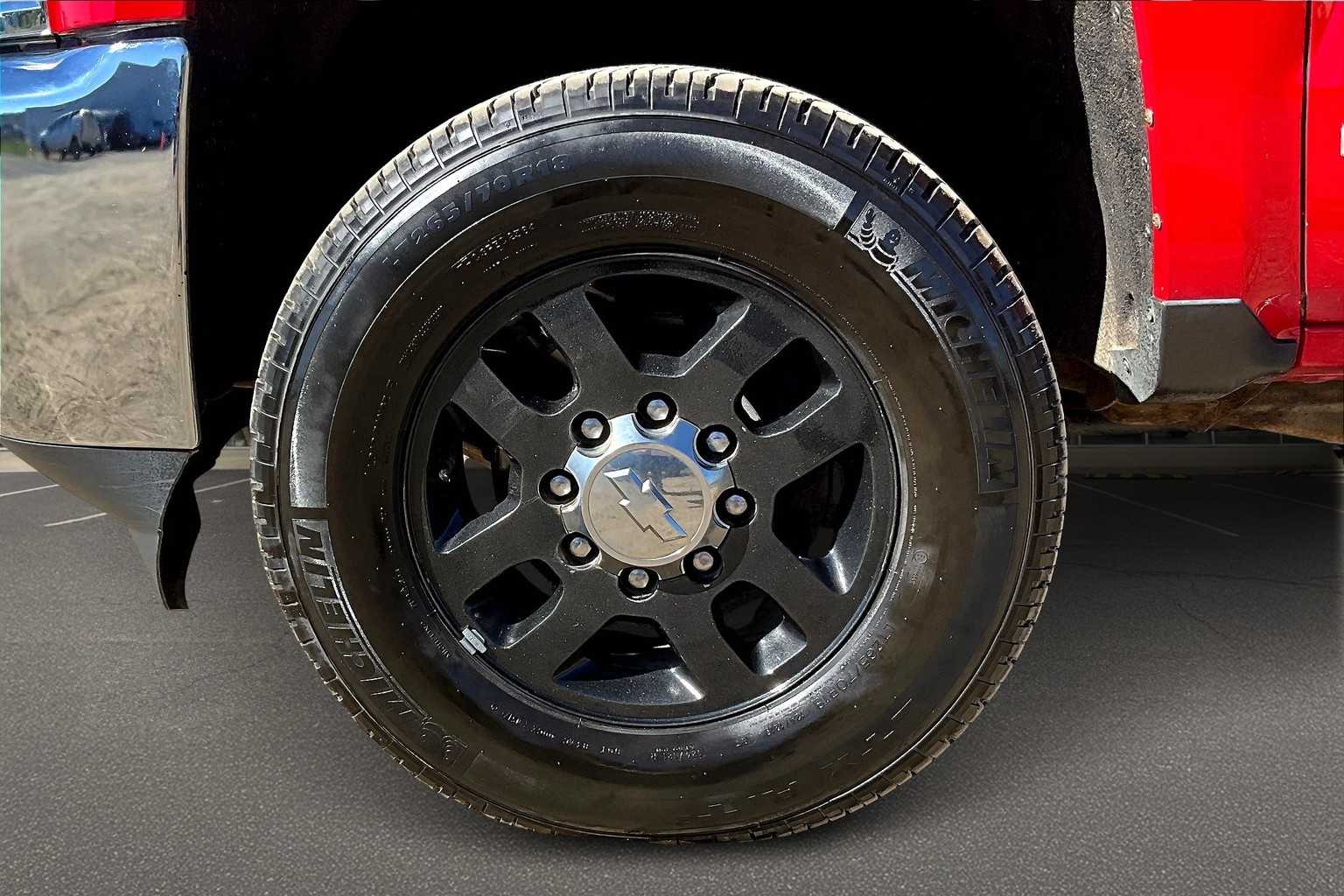 Thumbnail: 2015 Chevrolet Silverado 2500 - 8