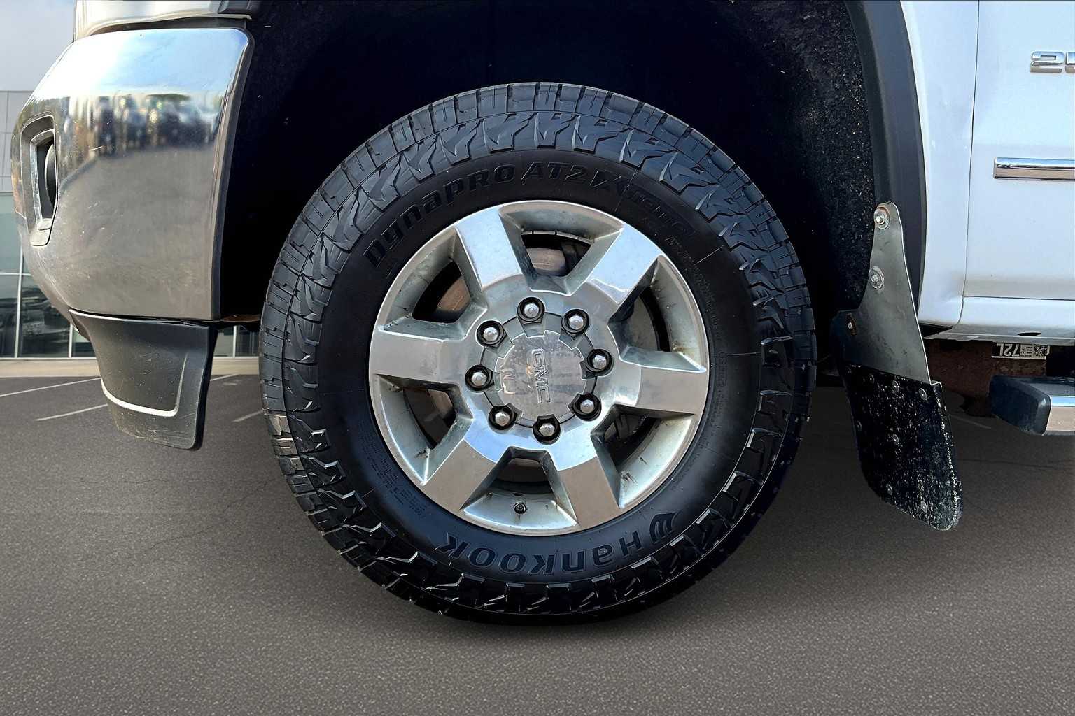 Thumbnail: 2018 GMC Sierra 2500 - 8