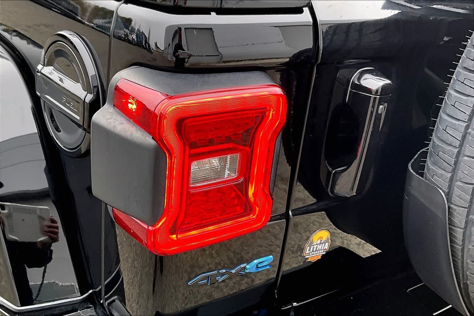 Thumbnail: 2022 Jeep Wrangler - 32