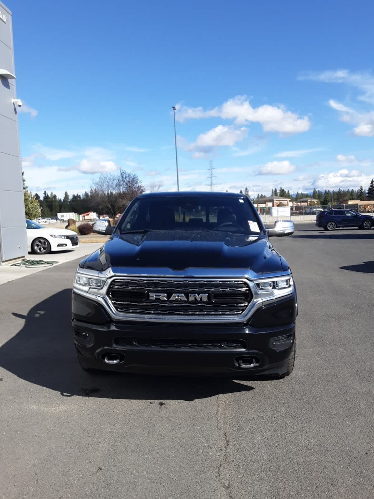 2021 Ram 1500 Limited photo 2