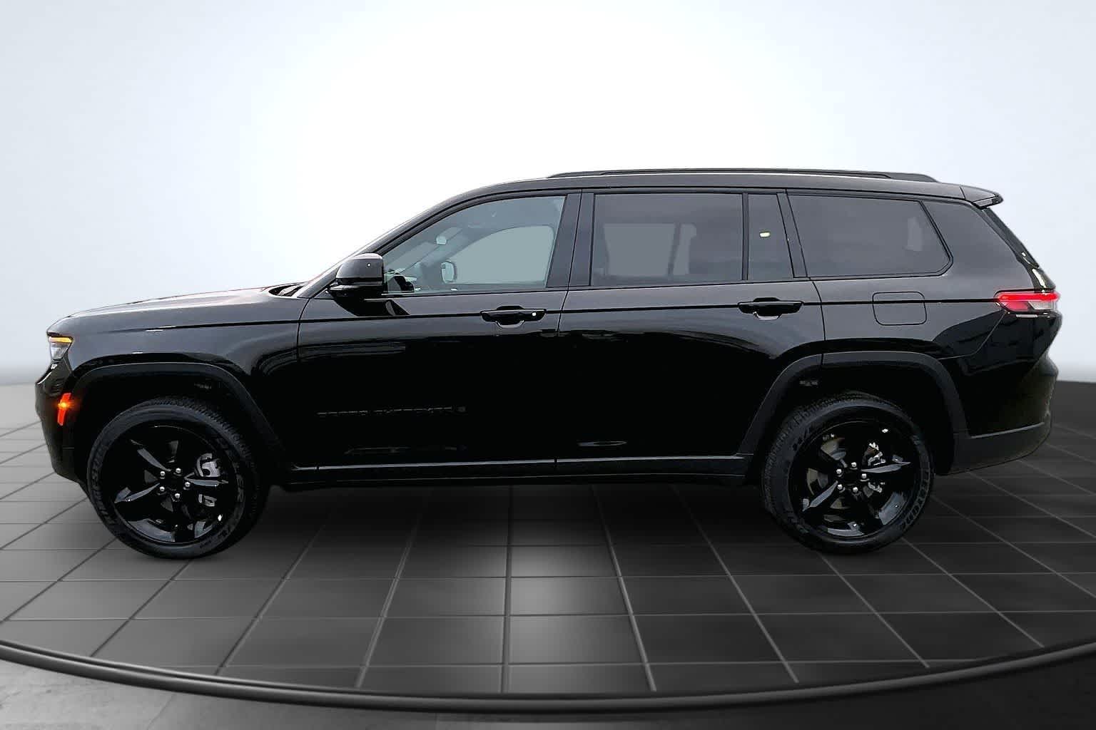 Thumbnail: 2025 Jeep Grand Cherokee L - 3