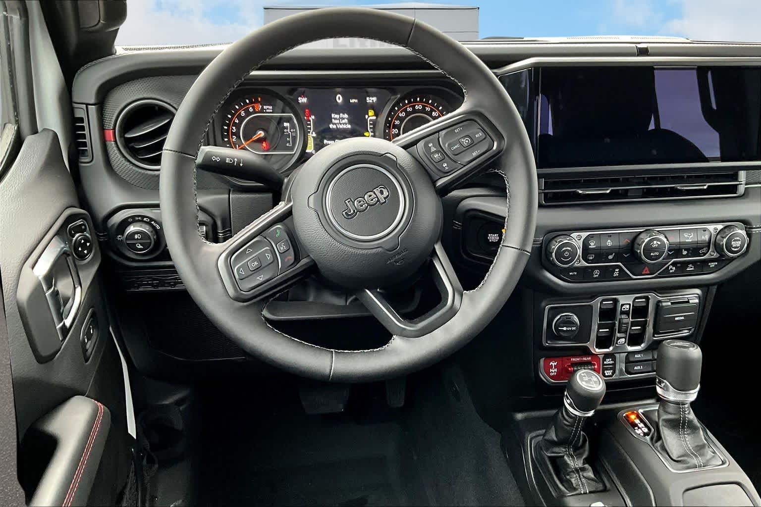 Thumbnail: 2025 Jeep Gladiator - 15