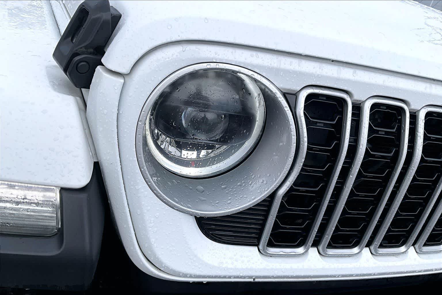 Thumbnail: 2024 Jeep Wrangler - 31