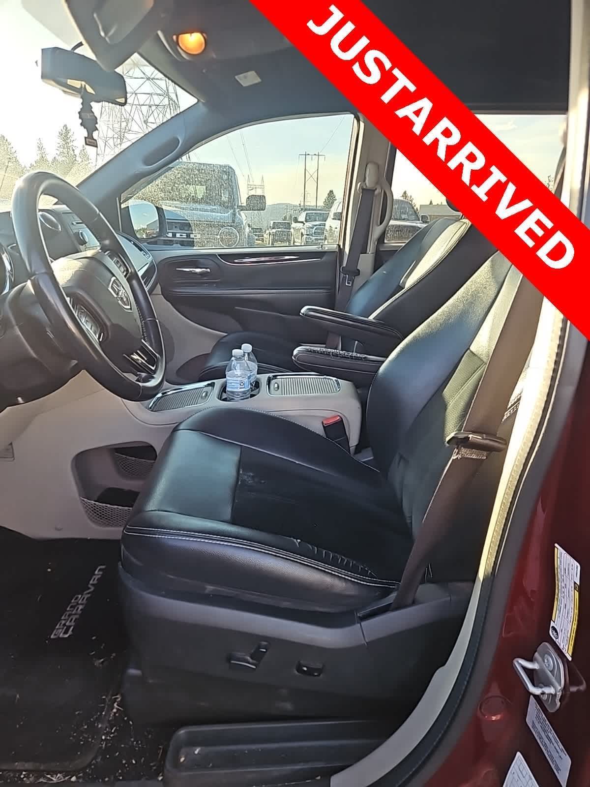 Thumbnail: 2017 Dodge Grand Caravan - 7