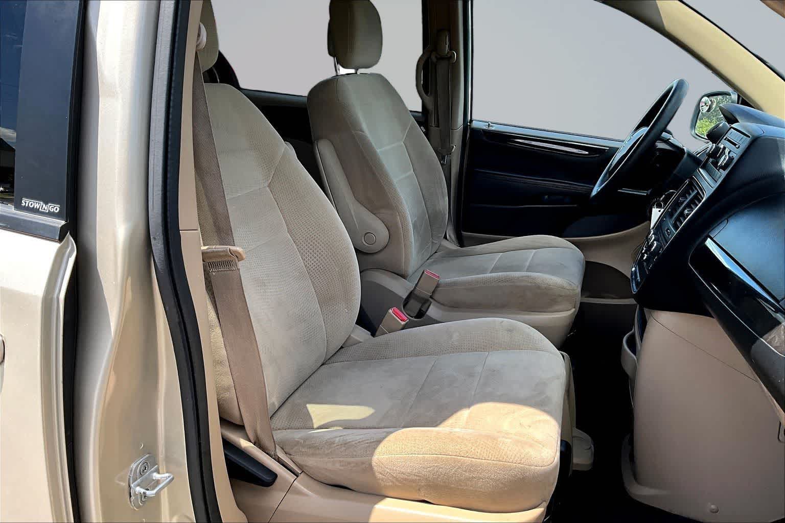Thumbnail: 2013 Dodge Grand Caravan - 14