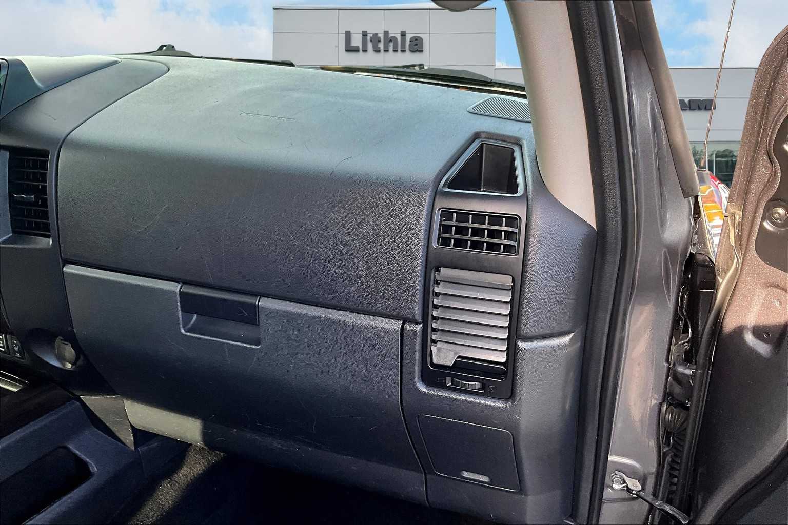 Thumbnail: 2014 Nissan Titan - 24