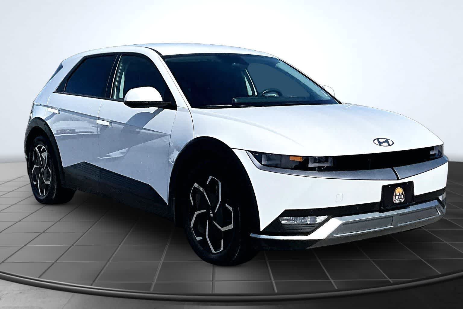 Thumbnail: 2023 Hyundai Ioniq 5 - 22