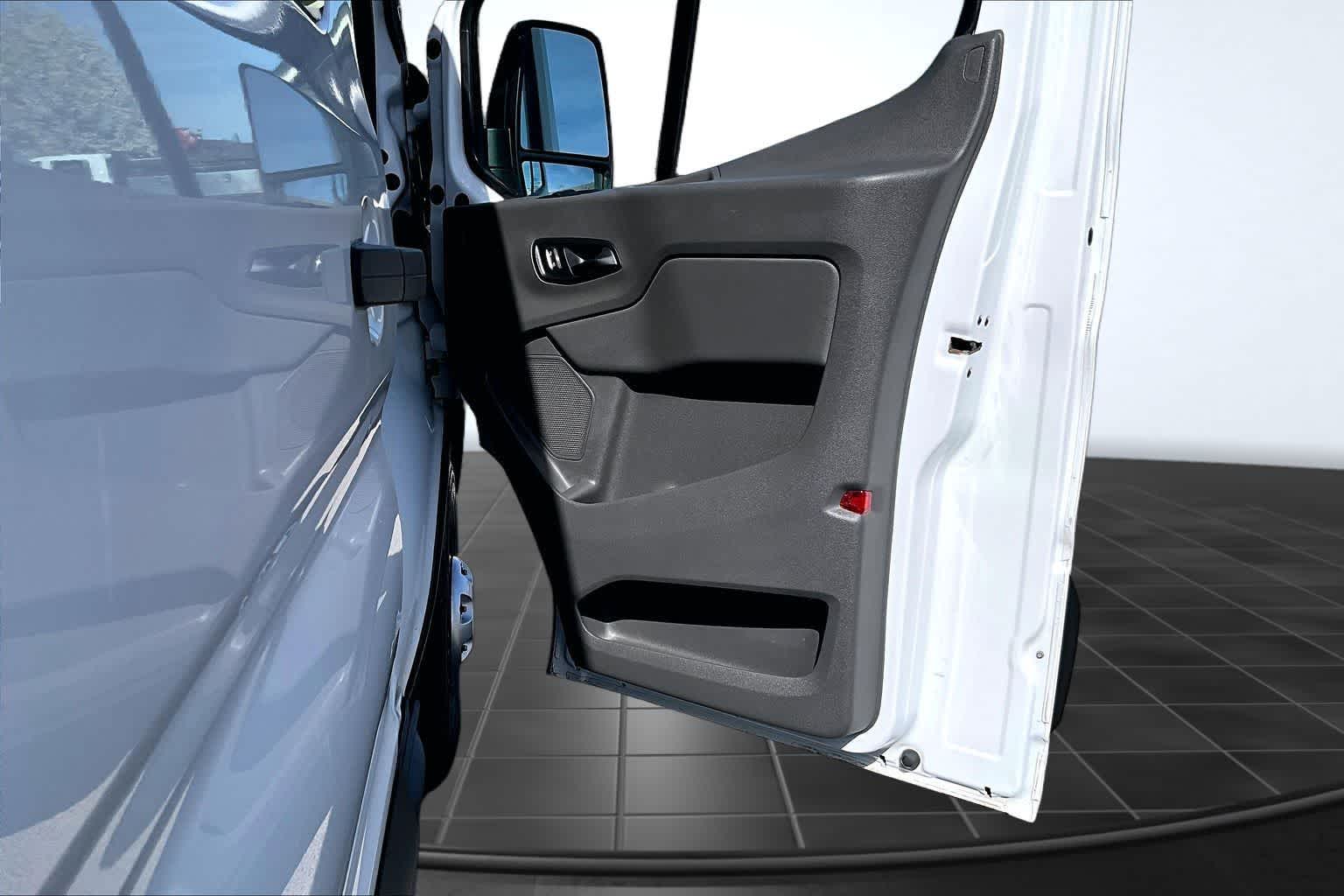 Thumbnail: 2023 Ford Transit Series - 28