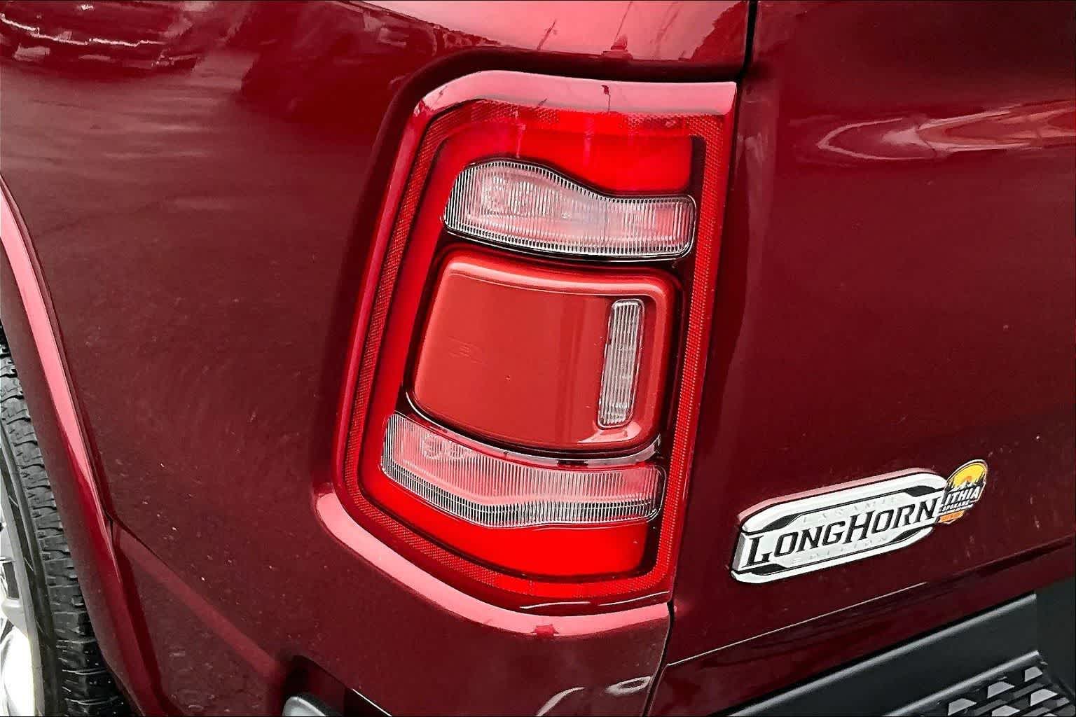 Thumbnail: 2019 RAM 1500 - 32