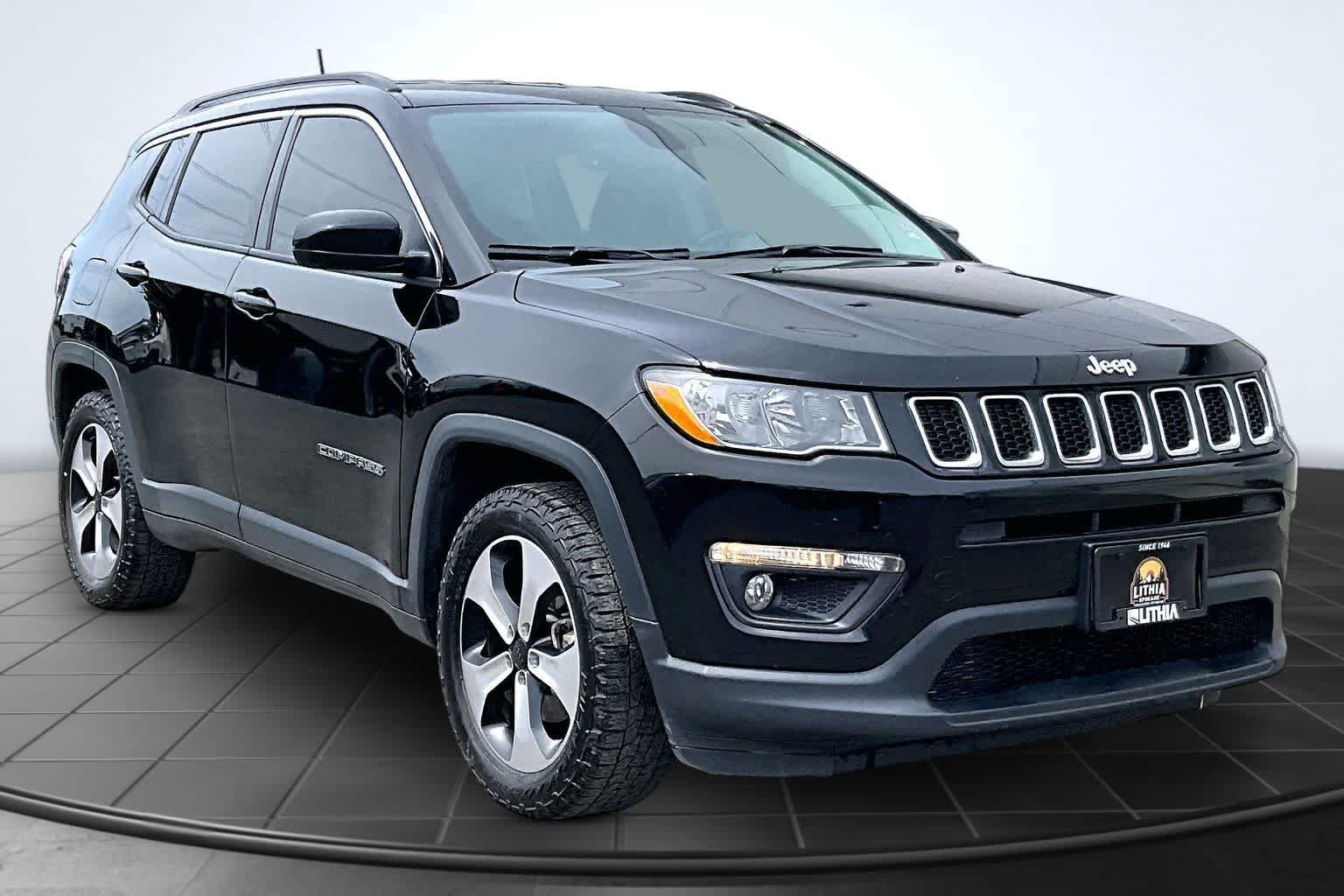 Thumbnail: 2018 Jeep Compass - 21
