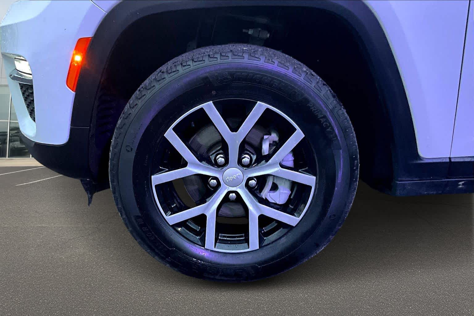 Thumbnail: 2024 Jeep Grand Cherokee - 8