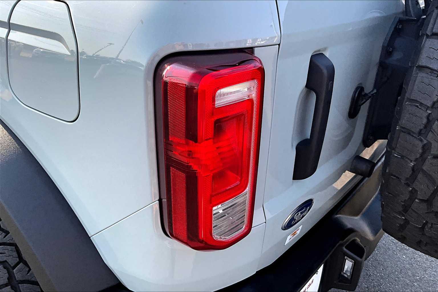 Thumbnail: 2021 Ford Bronco - 31