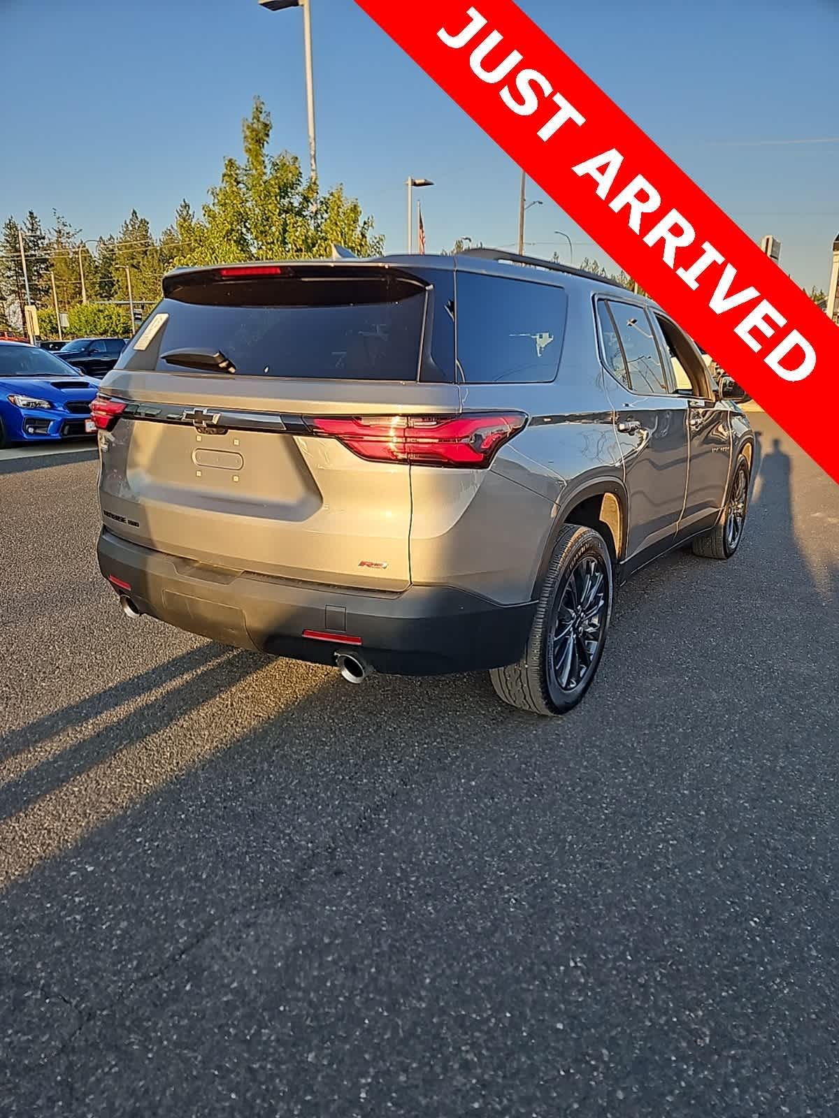 Thumbnail: 2023 Chevrolet Traverse - 4
