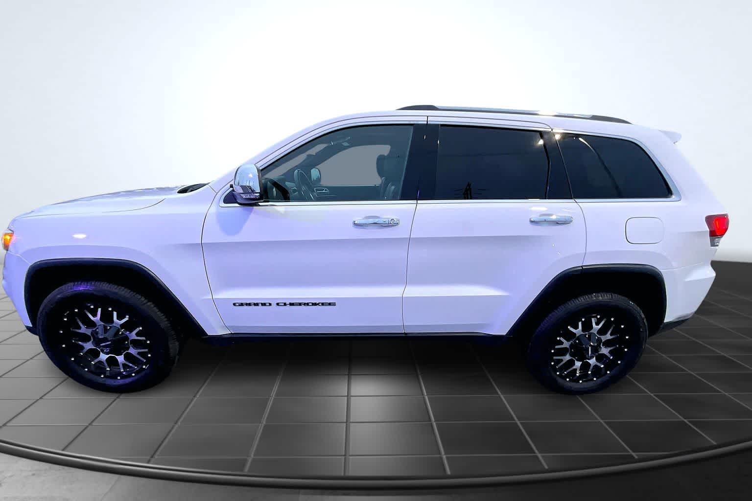 Thumbnail: 2021 Jeep Grand Cherokee - 3