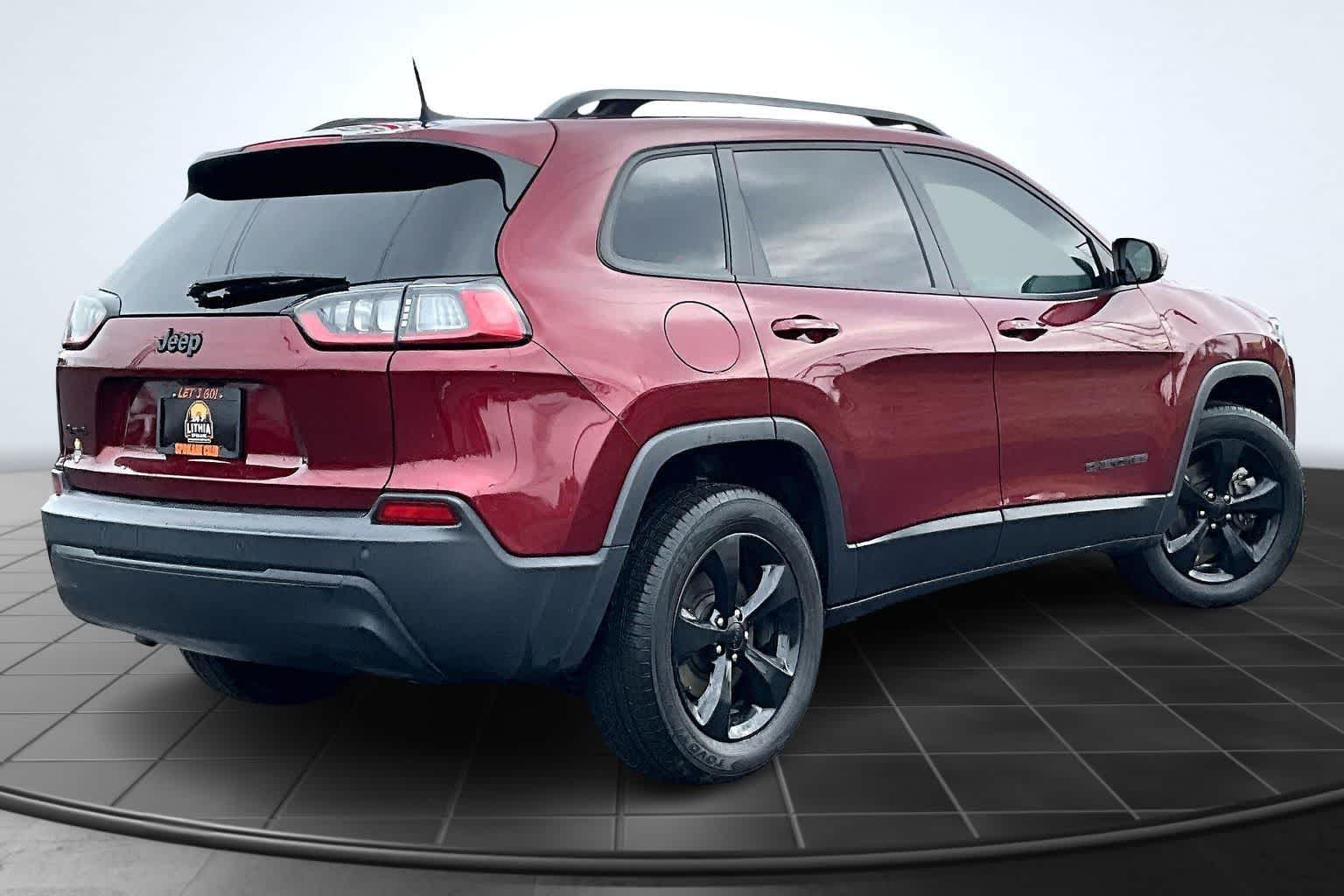 Thumbnail: 2020 Jeep Cherokee - 23