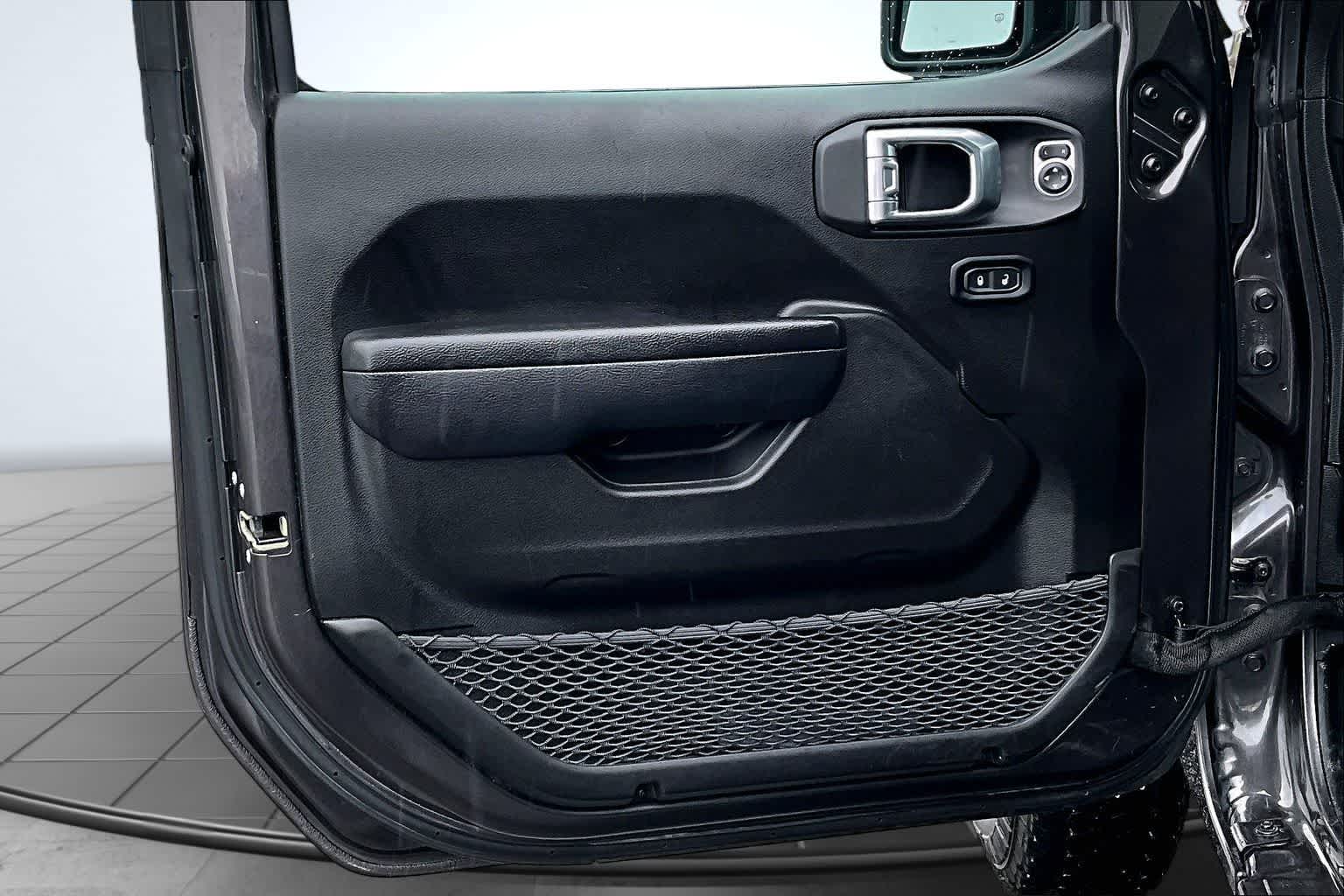 Thumbnail: 2024 Jeep Wrangler - 28