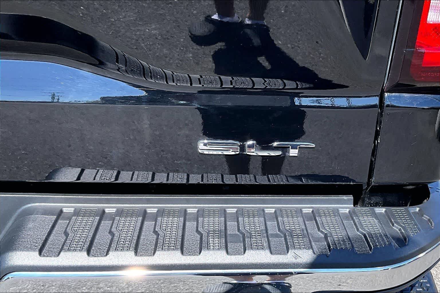 Thumbnail: 2023 GMC Sierra 1500 - 6