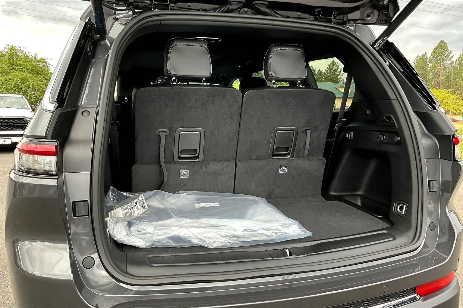 Thumbnail: 2025 Jeep Grand Cherokee L - 19