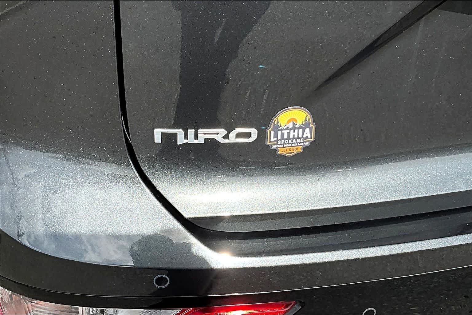 Thumbnail: 2024 Kia Niro - 7