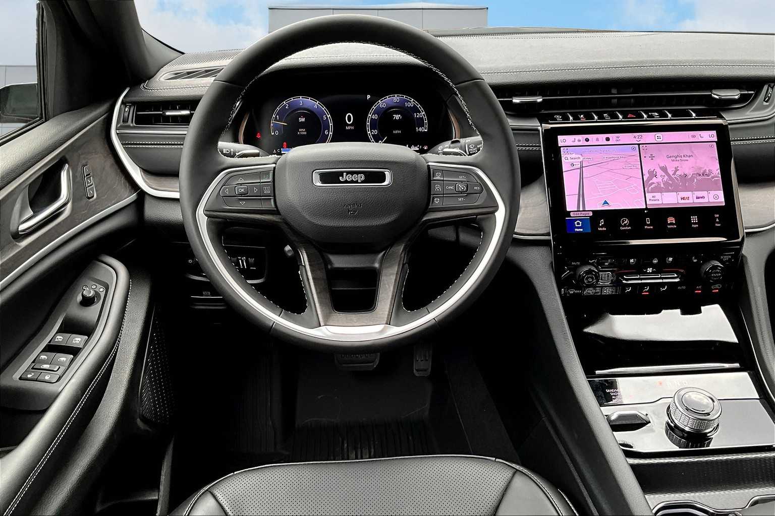 Thumbnail: 2025 Jeep Grand Cherokee - 15