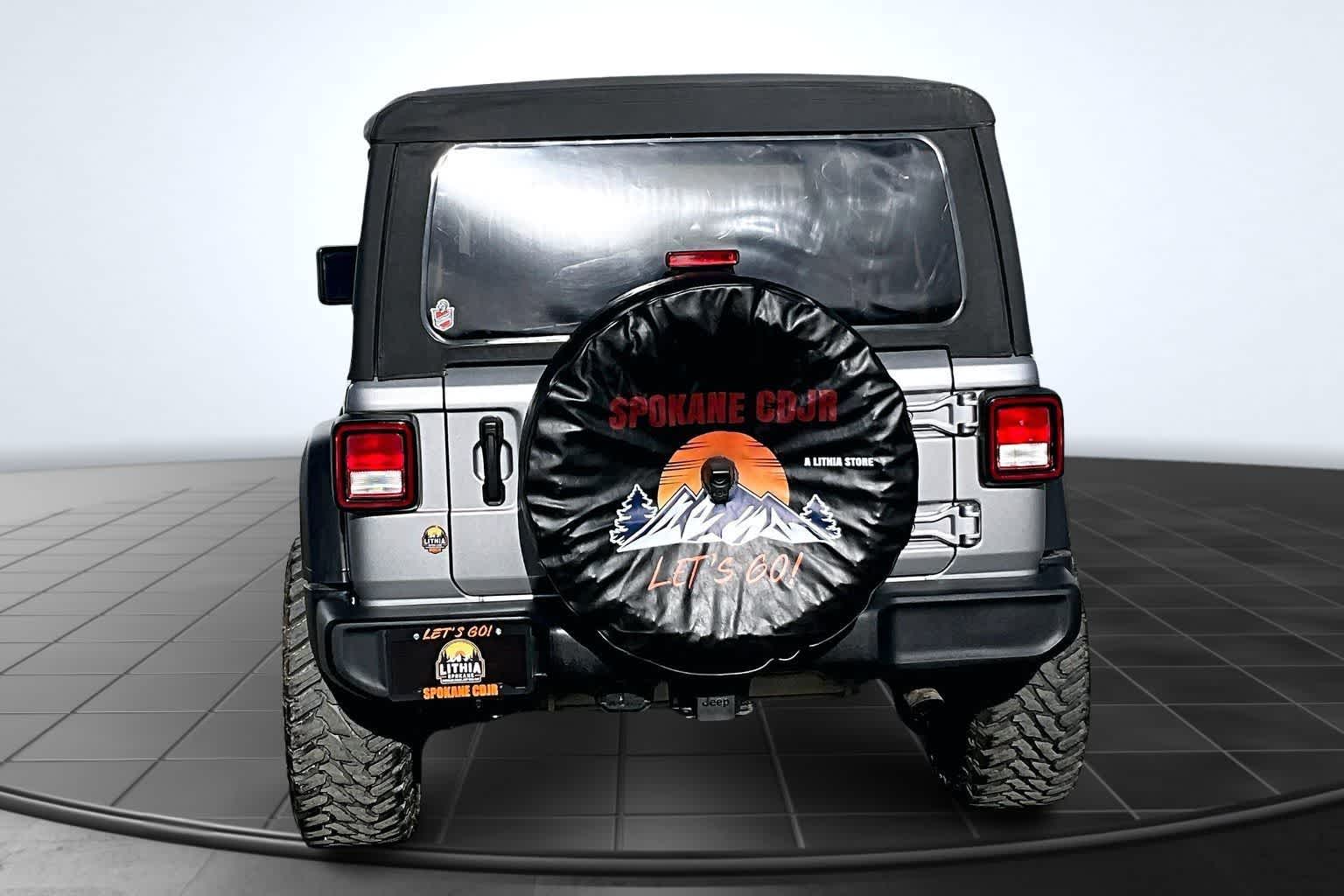 Thumbnail: 2021 Jeep Wrangler - 5