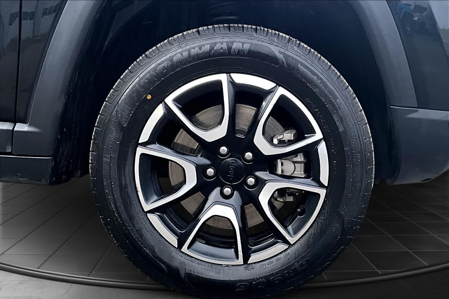 Thumbnail: 2024 Jeep Compass - 34