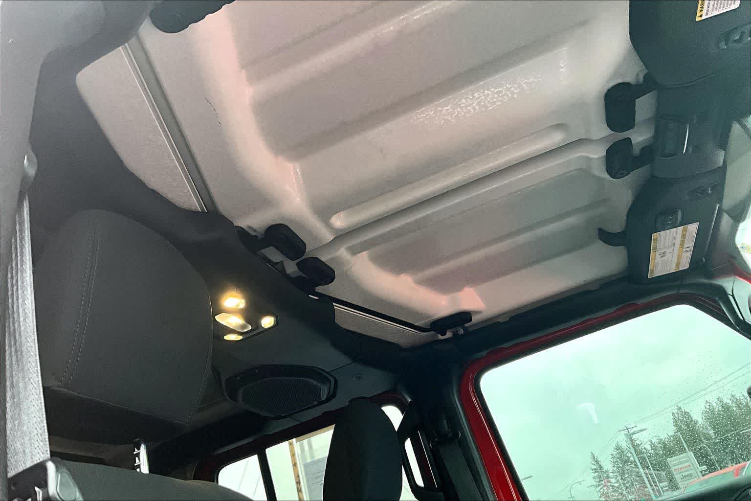 Thumbnail: 2021 Jeep Gladiator - 30