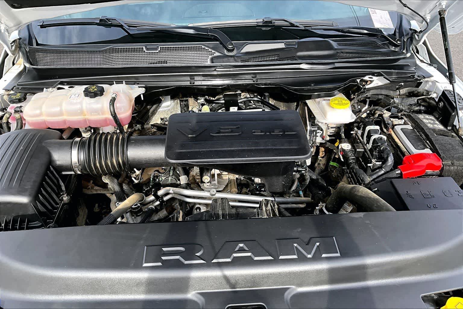 Thumbnail: 2025 RAM 1500 - 9