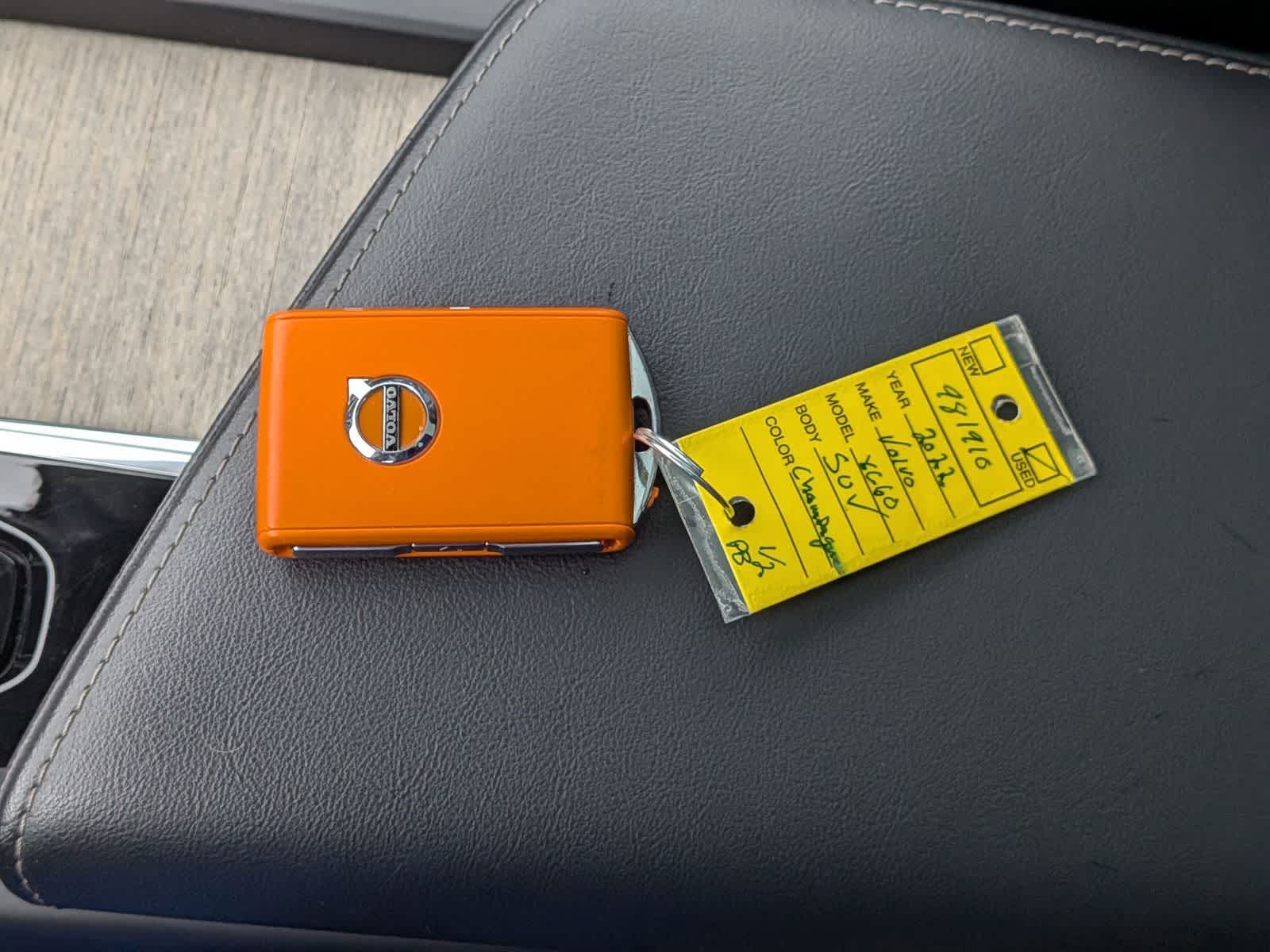 Thumbnail: 2022 Volvo XC60 - 36