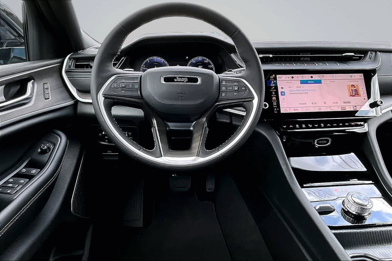 Thumbnail: 2026 Jeep Grand Cherokee - 15