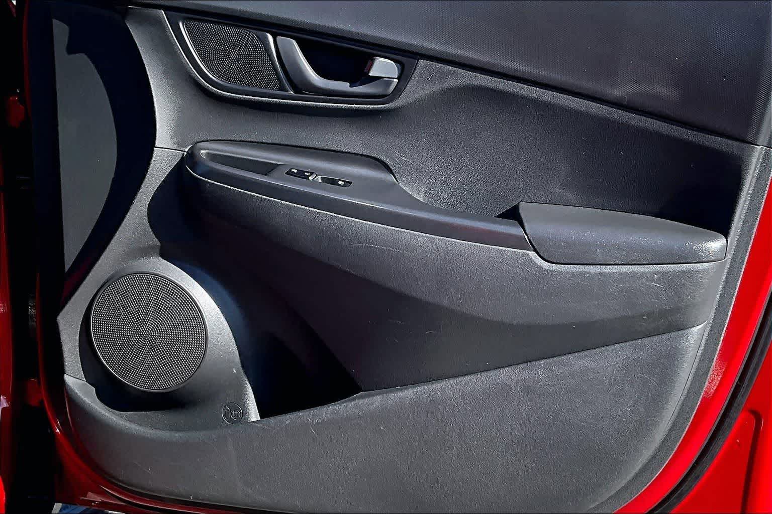 Thumbnail: 2021 Hyundai Kona - 29