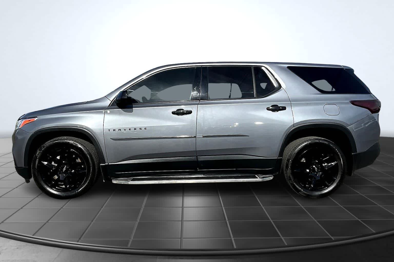 Thumbnail: 2020 Chevrolet Traverse - 3