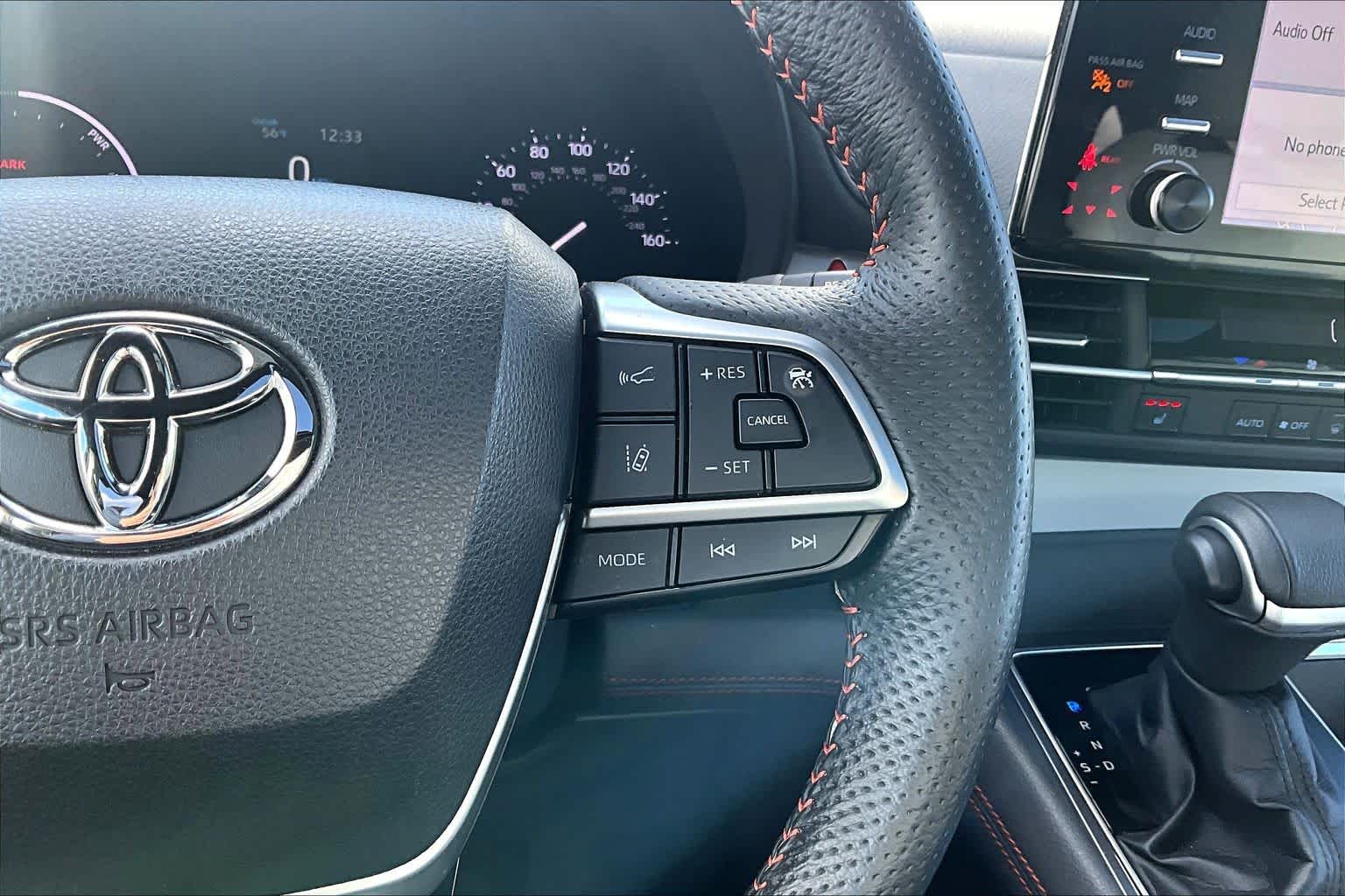 Thumbnail: 2022 Toyota Sienna - 26