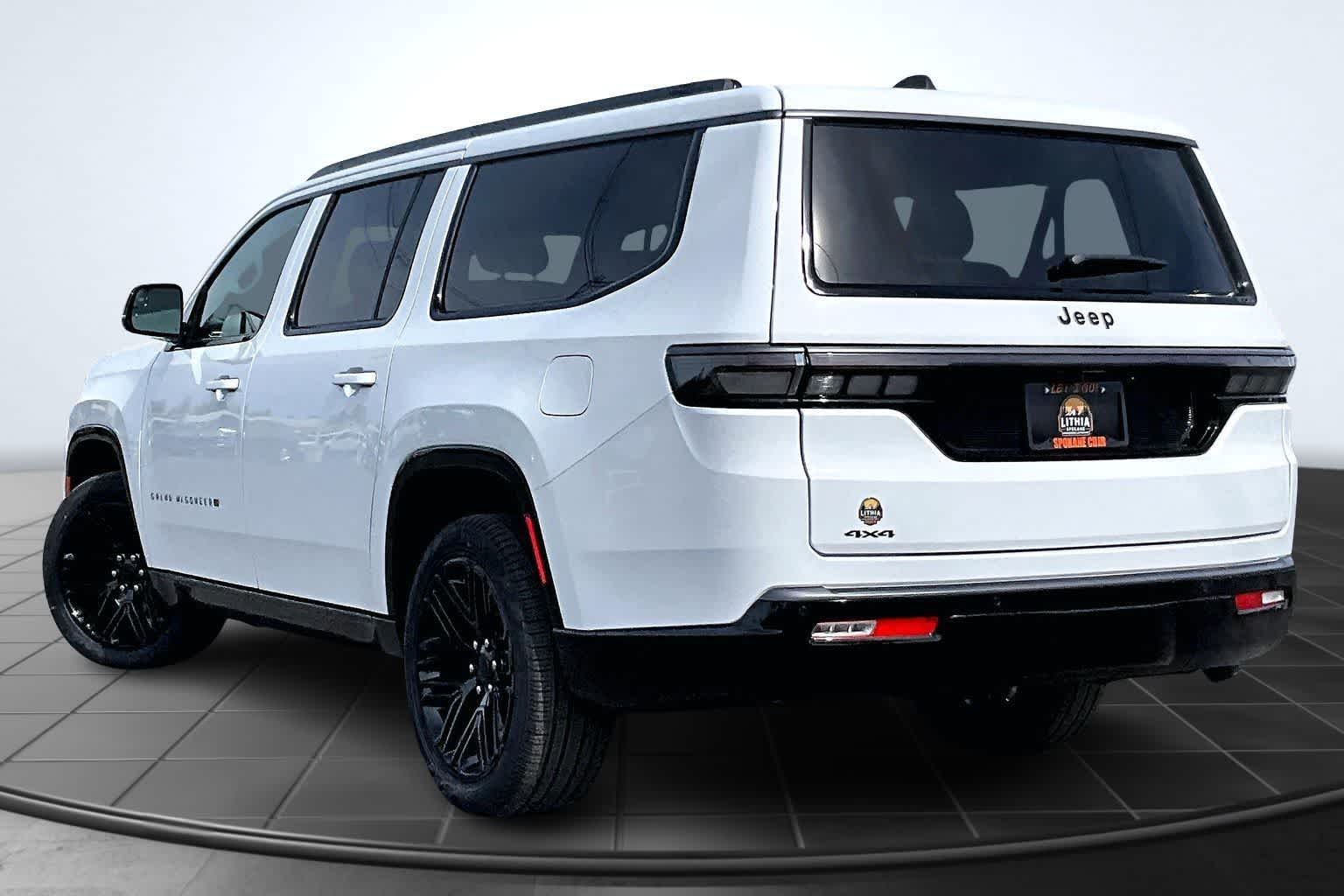 Thumbnail: 2026 Jeep Grand Wagoneer L - 4