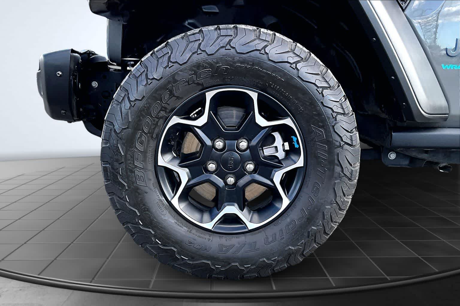 Thumbnail: 2023 Jeep Wrangler - 8