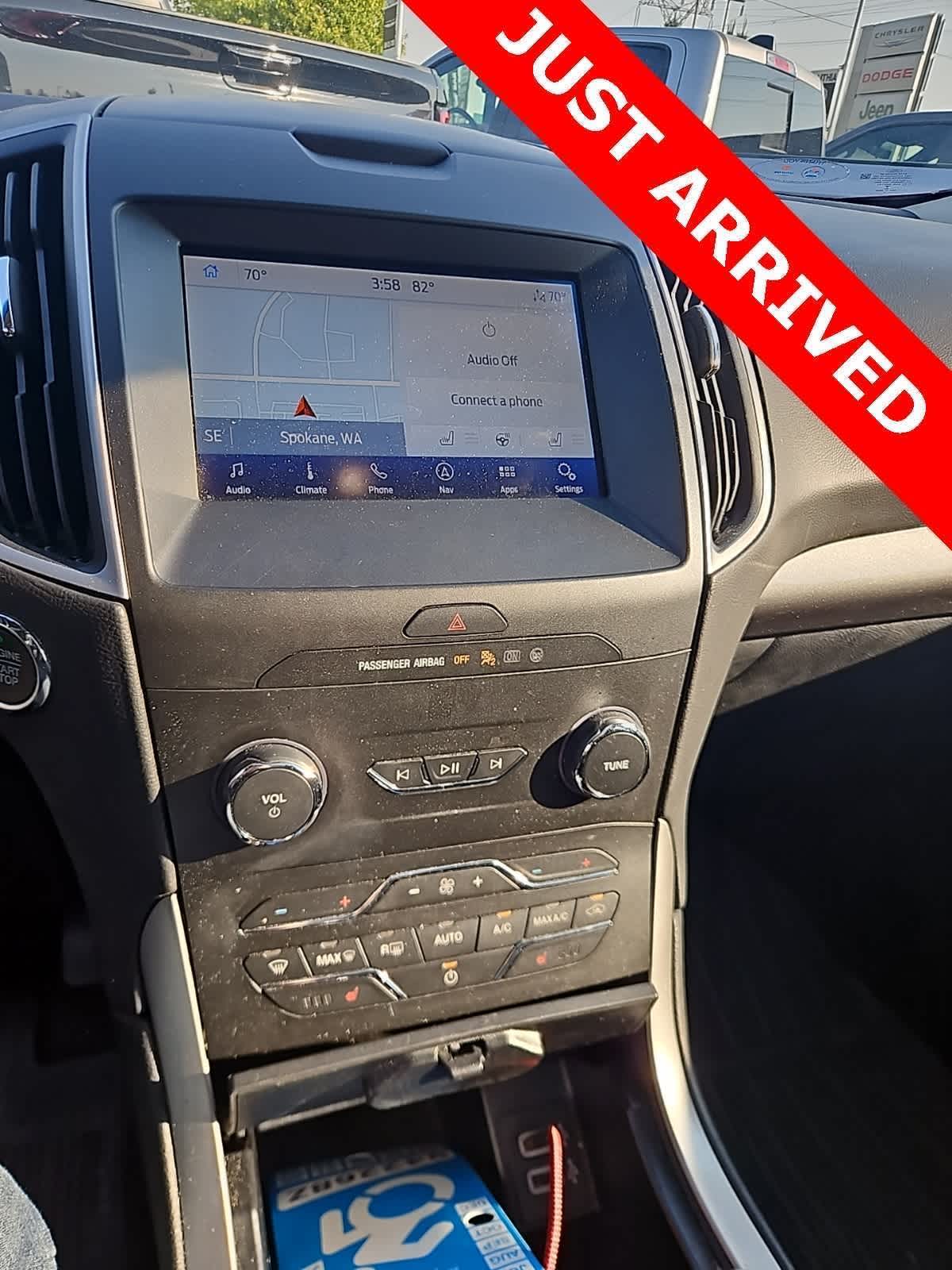 Thumbnail: 2019 Ford Edge - 8