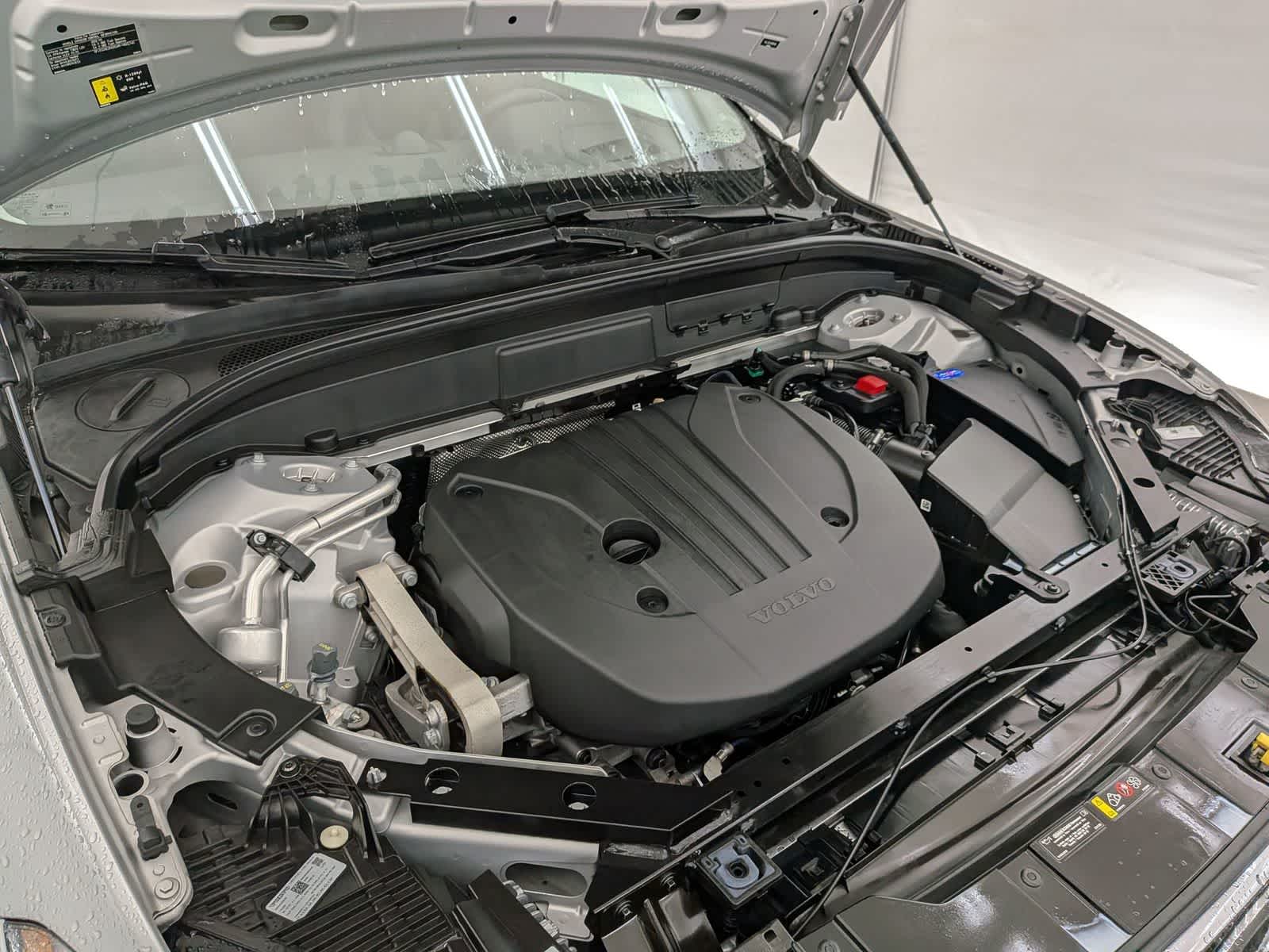 Thumbnail: 2022 Volvo XC60 - 15