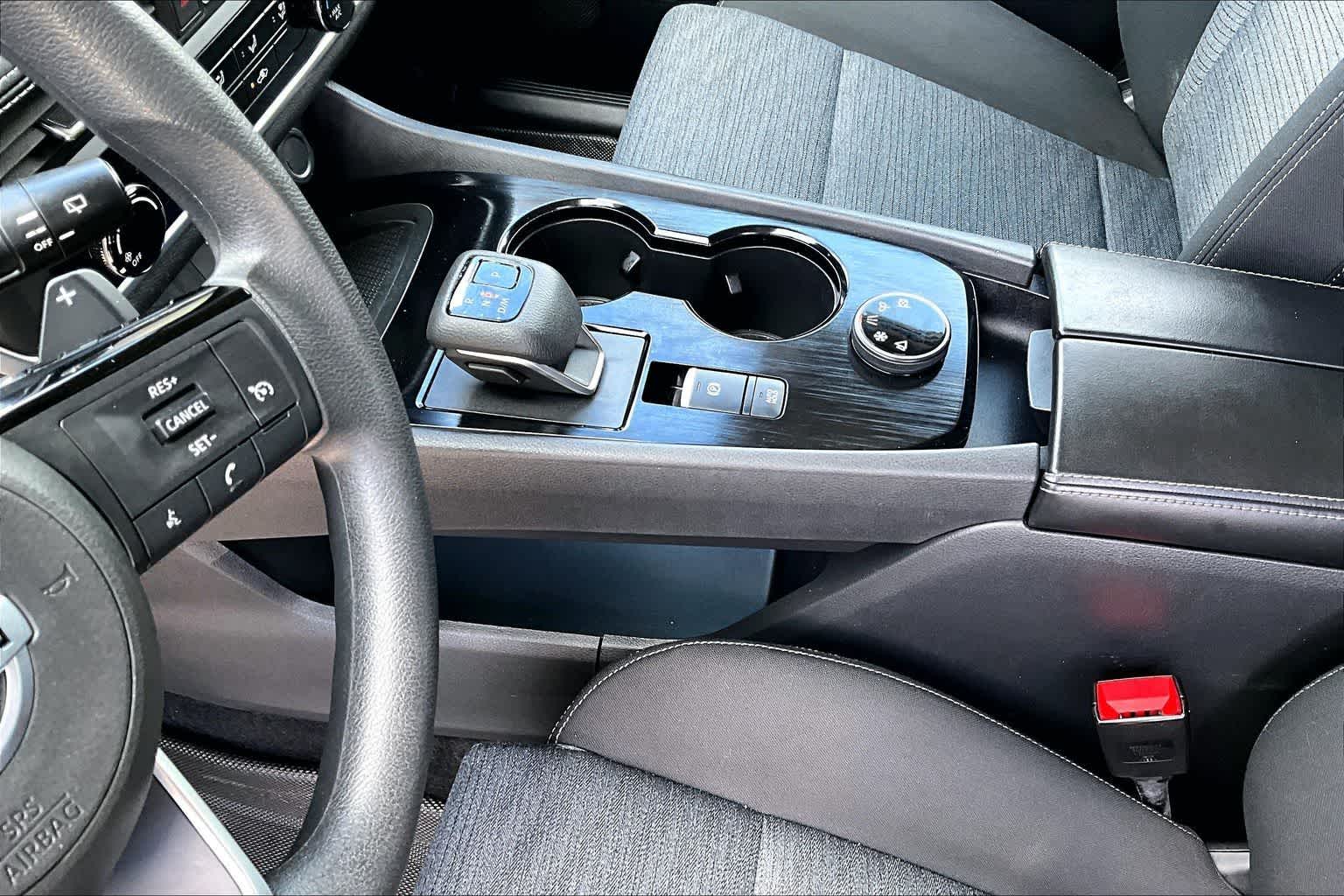 Thumbnail: 2021 Nissan Rogue - 16