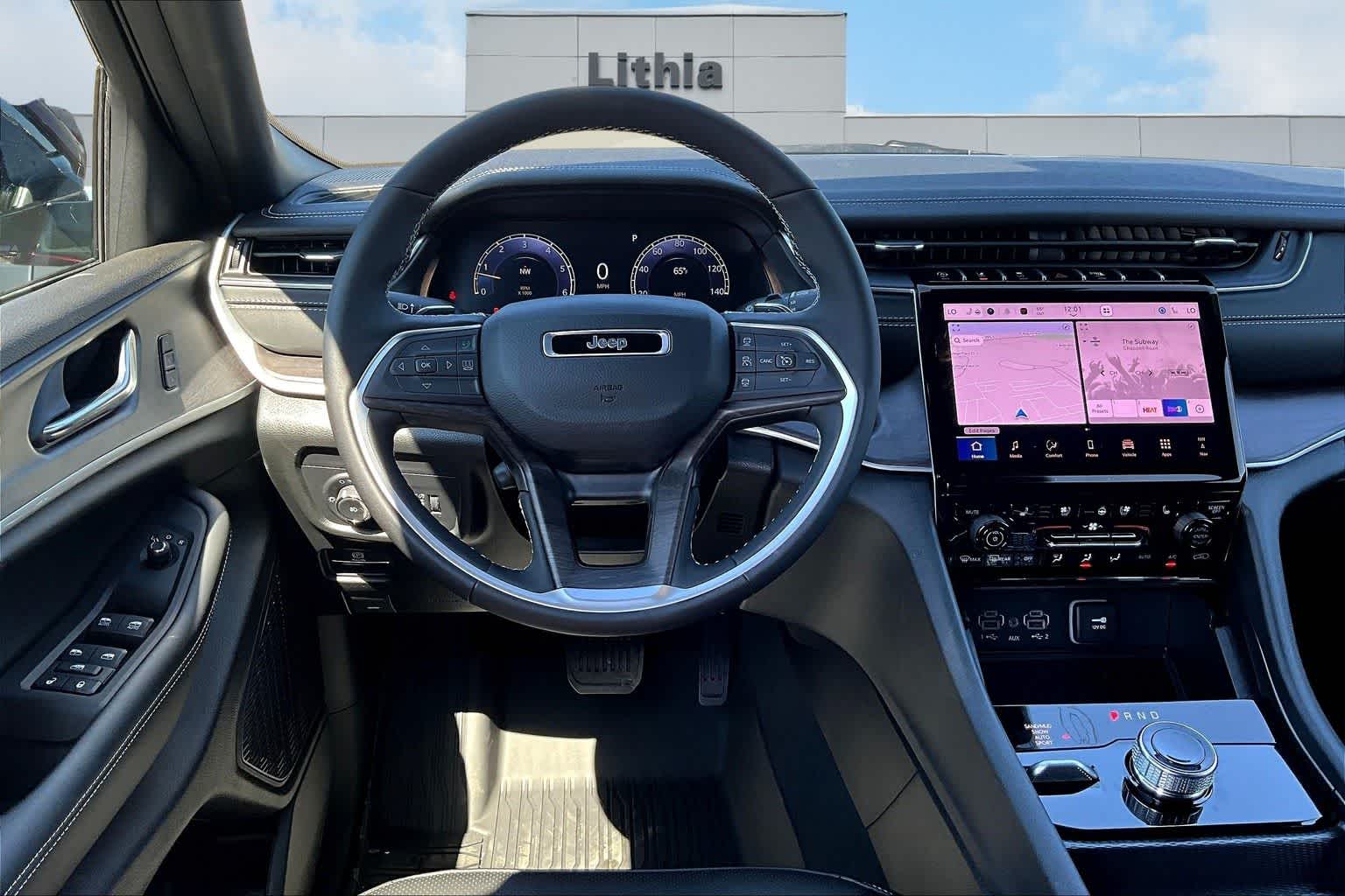 Thumbnail: 2025 Jeep Grand Cherokee L - 15