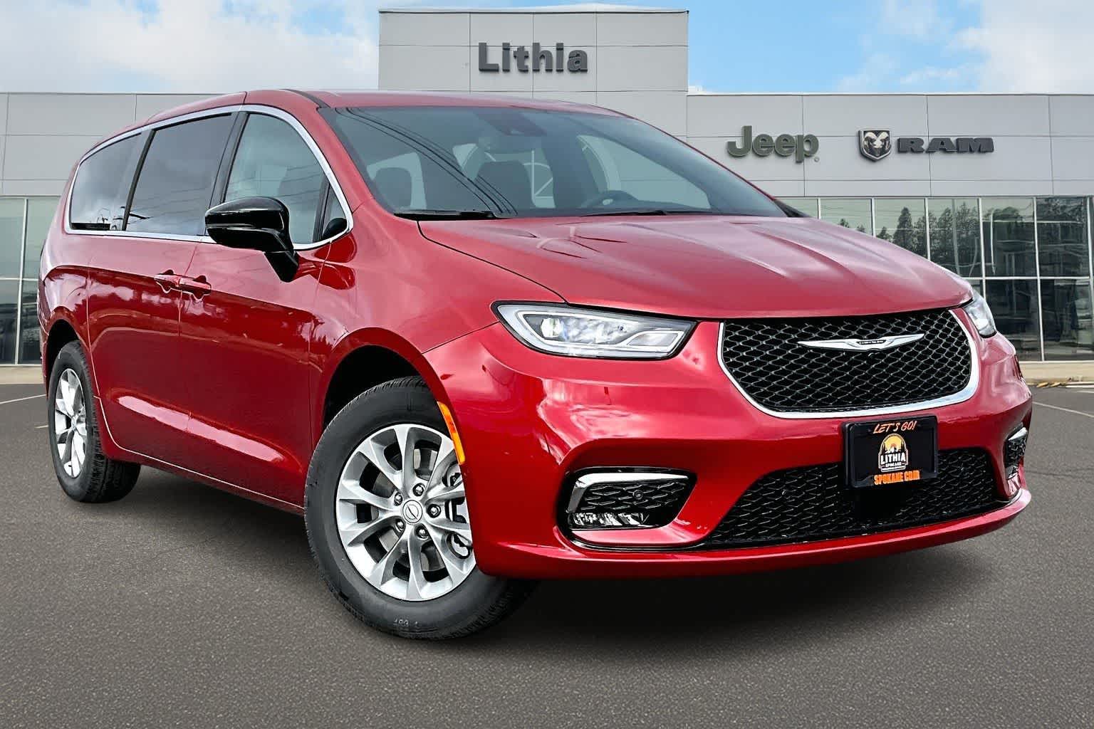 Thumbnail: 2026 Chrysler Pacifica - 22