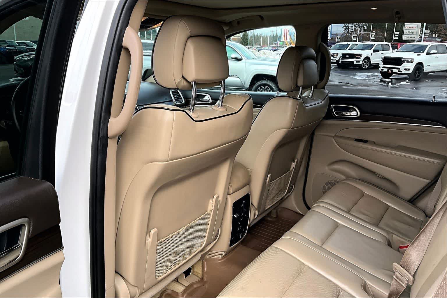 Thumbnail: 2017 Jeep Grand Cherokee - 12