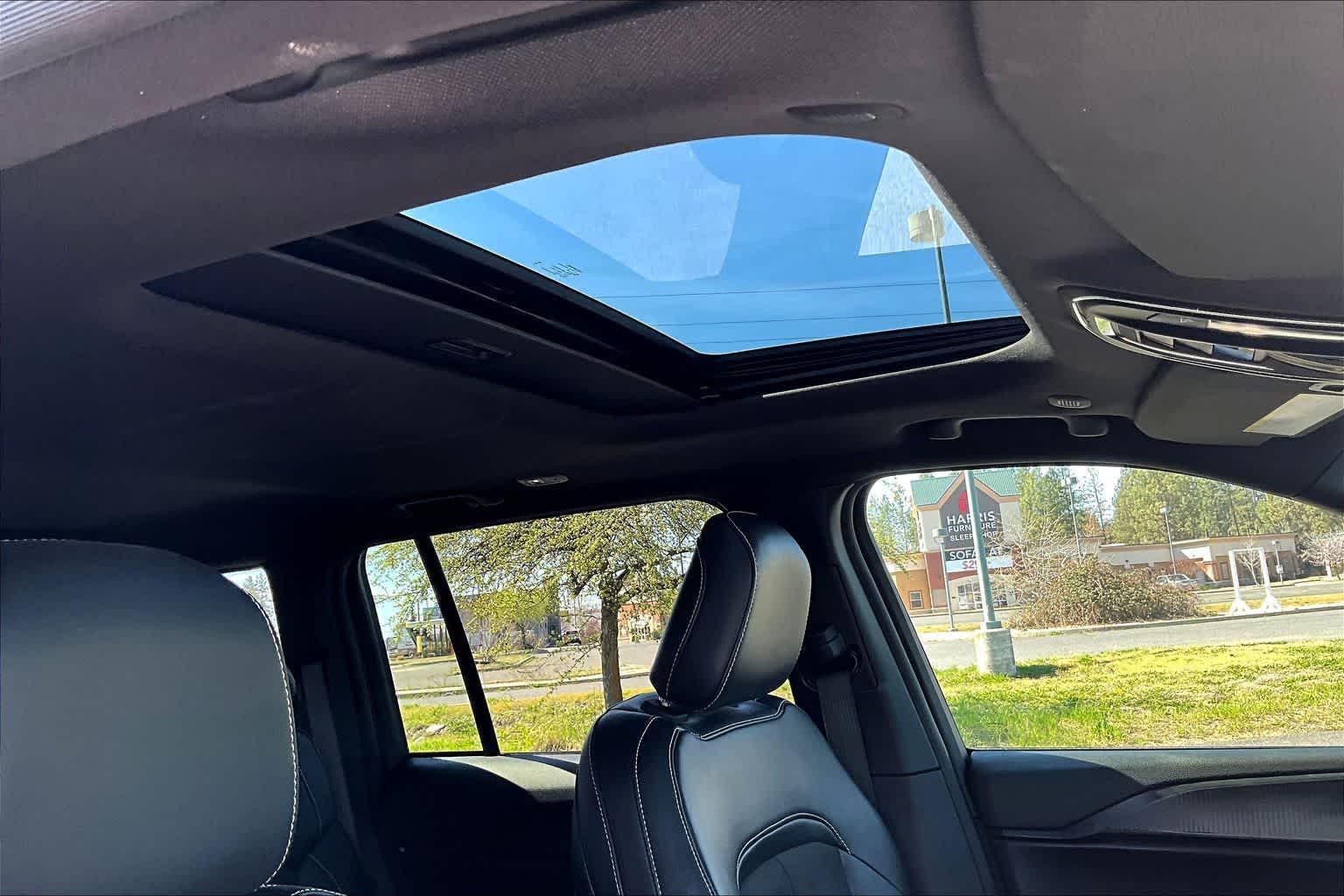 Thumbnail: 2024 Jeep Grand Cherokee - 30