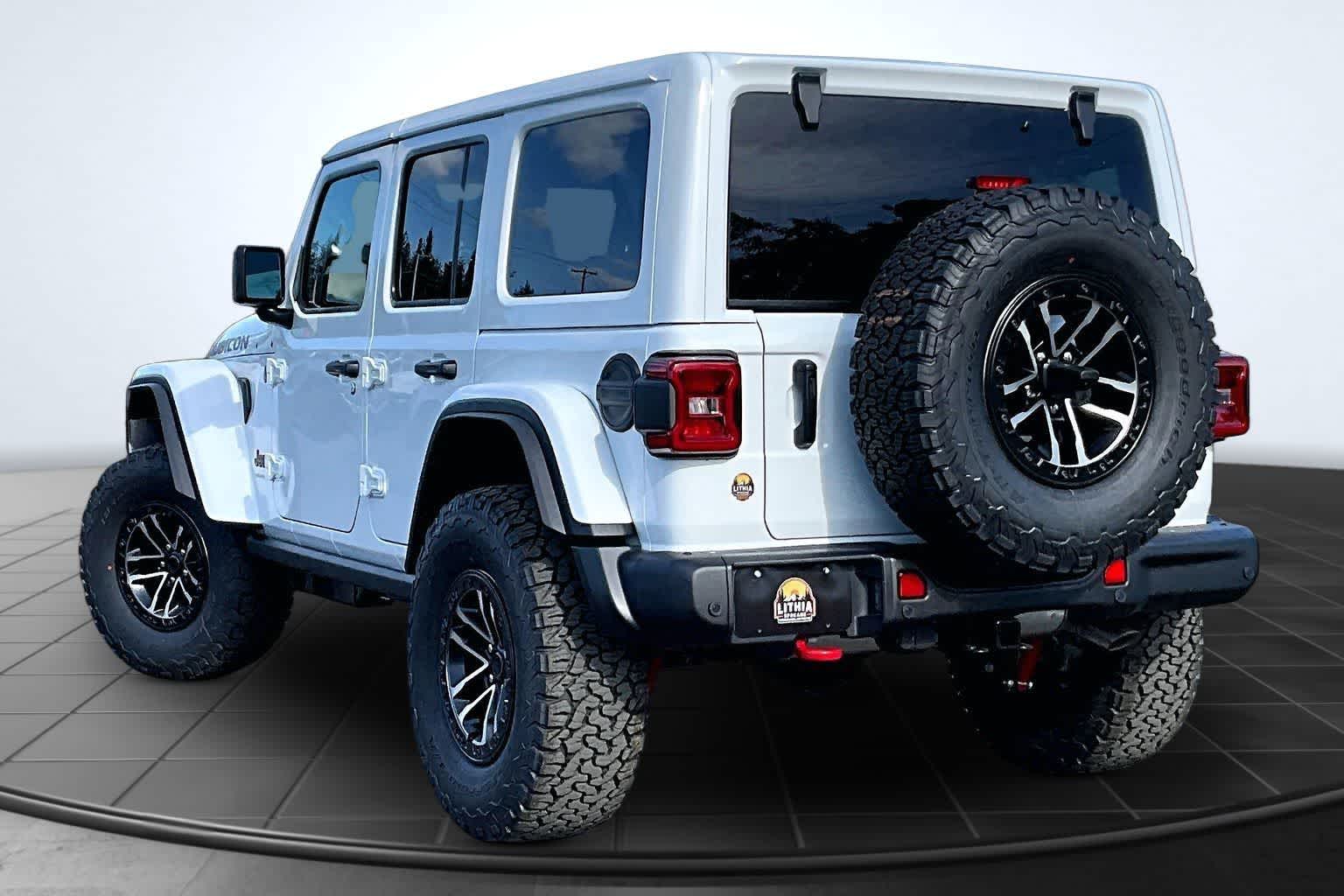 Thumbnail: 2026 Jeep Wrangler - 4