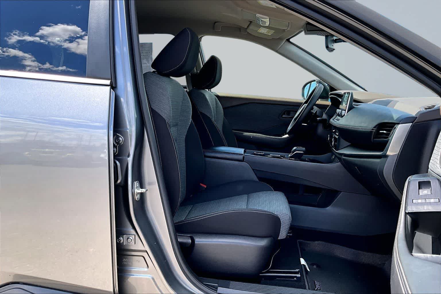 Thumbnail: 2021 Nissan Rogue - 13
